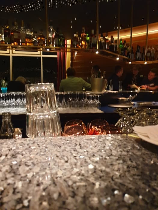 Barista-Testreihe im Hotel Bad Horn: Zubereitung von Espresso an der Siebträgermaschine im Hotel in Horn 