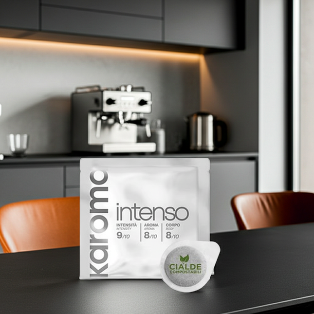 Caffè Karoma Intenso 150 E.S.E. Pads: Die ideale Vorratspackung für Schweizer Büros.