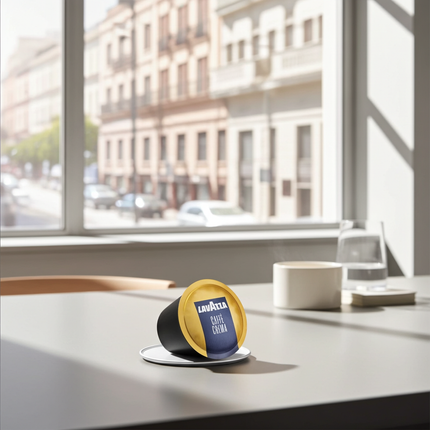 Original Lavazza BLUE Caffè Crema – 100er Box für effiziente Bevorratung und langanhaltende Qualität.