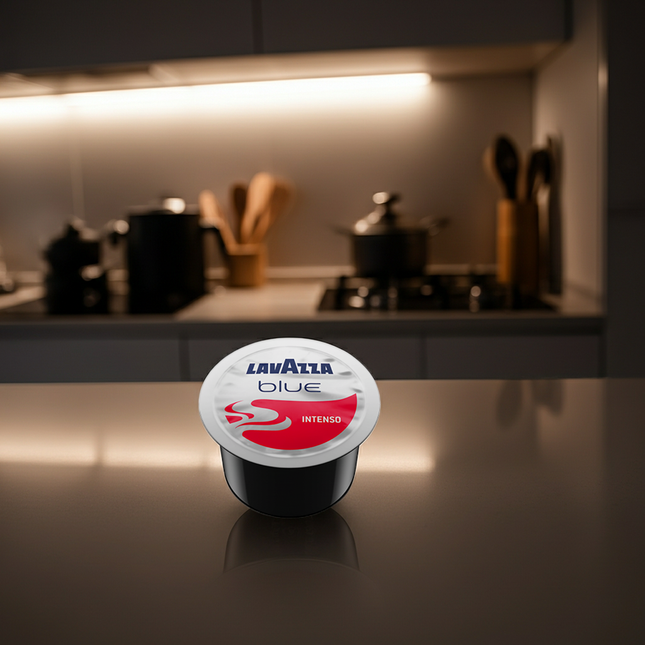 Kaffeegeniesser.ch Schweiz: Lavazza BLUE Intenso Kapseln für Büros und anspruchsvolle Haushalte.