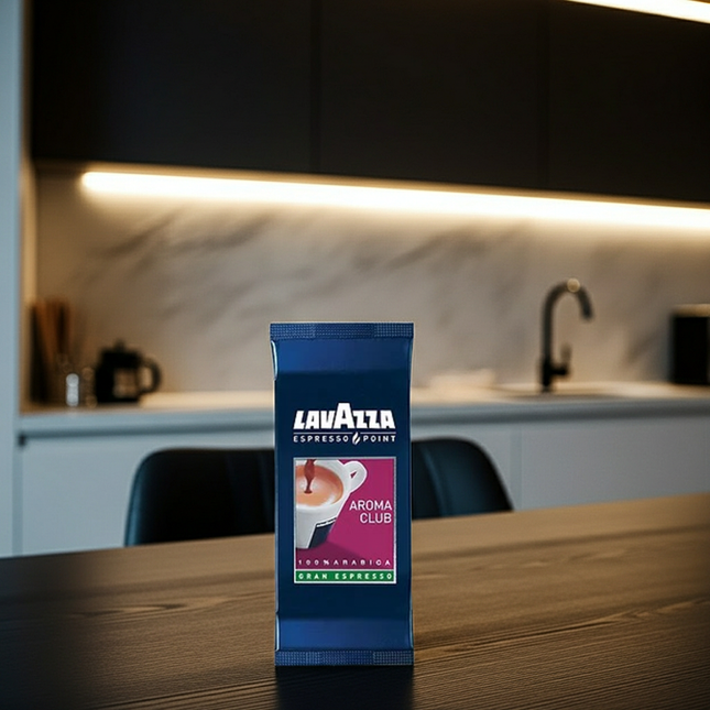 Kaffeegeniesser.ch: Lavazza Aroma Club Gran Espresso – Hochwertige Arabica-Mischung mit intensiven Röstaromen.