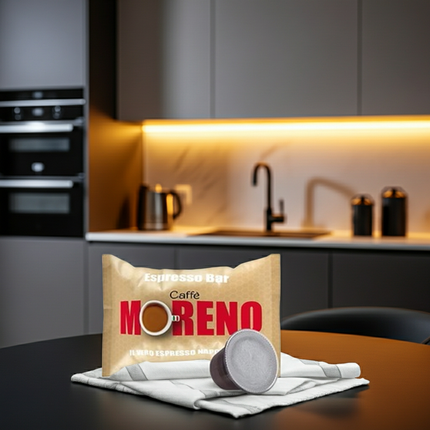 Caffè Moreno Espresso Bar kaufen – Starke Kaffeekapseln für Nespresso®-Maschinen mit wenig Säure und viel Körper.