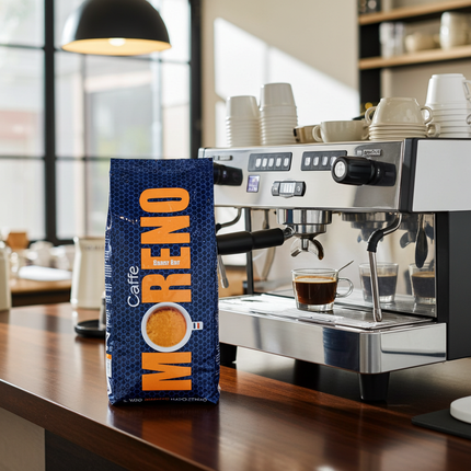 Frisch extrahierter Ristretto mit Caffè Moreno Super Bar – zeigt die sirupartige Konsistenz