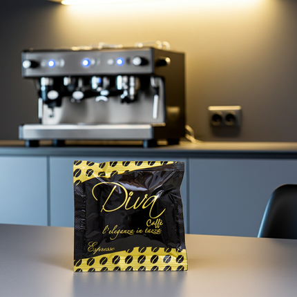Diva Caffè Espresso 100er-Packung: Ausgewogene Röstung mit 40% Robusta-Anteil für intensiven Espresso-Genuss.