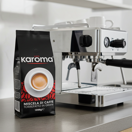 Frisch extrahierter Ristretto mit Karoma Rosso Bohnen – zeigt die extrem stabile Crema-Schicht