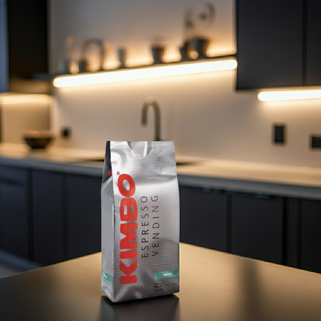 Kimbo Espresso Vending 50/50 Kaffeebohnen mit ausgewogenem Espresso und dichter, haselnussbrauner Crema