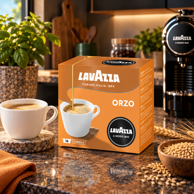 Lavazza A Modo Mio Orzo Kapseln mit dampfendem Gerstengetränk in einer Tasse und goldbrauner Crema