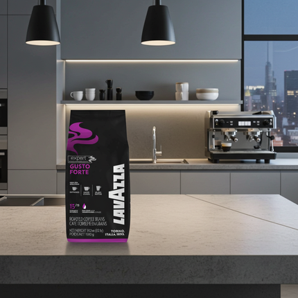 Lavazza Gusto Forte Robusta-Bohnen für Kaffeevollautomaten und Siebträger mit kräftigem Espressoprofil