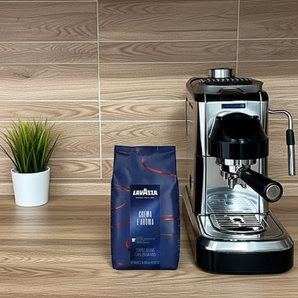 Kaffeebohnen 1kg Lavazza Crema e Aroma: Kräftige Mischung mit langanhaltender Crema für Büro und Zuhause.