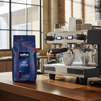 Original Lavazza Gran Espresso 1kg – Jetzt bei kaffeegeniesser.ch für echten Bar-Genuss in der Schweiz