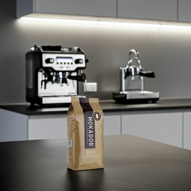 Mokador Brio 60/40 1kg: Kräftige Kaffeebohnen für extra dichte Crema und intensiven Espresso-Geschmack.