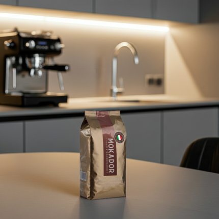 Mokador Espresso Oro 1000g: Ganze Bohnen mit feiner Schokoladennote und geringer Säure online kaufen.