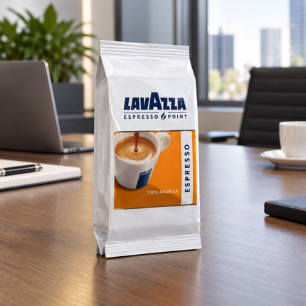 Espresso Point Kapseln Lavazza Espresso Cremoso mit goldbrauner Crema in der Tasse